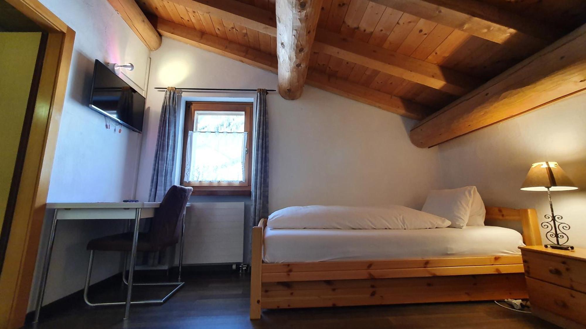 Hotel Suretta Splügen Екстериор снимка