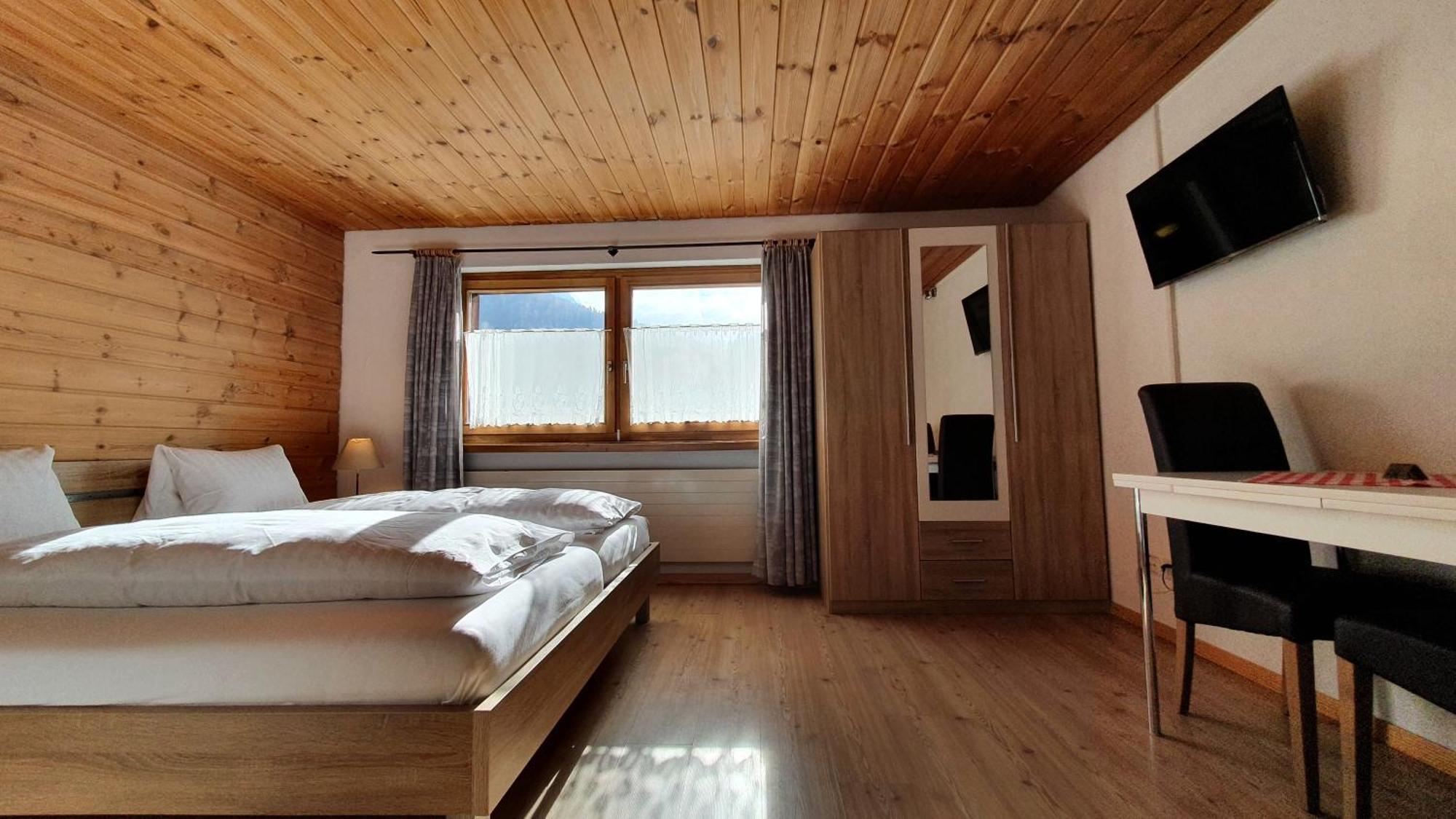 Hotel Suretta Splügen Екстериор снимка